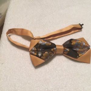 Bow tie